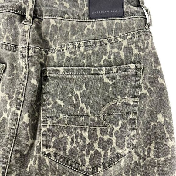 American Eagle Denim Mini Skirt size 2 Animal or Camo print - Picture 5 of 11